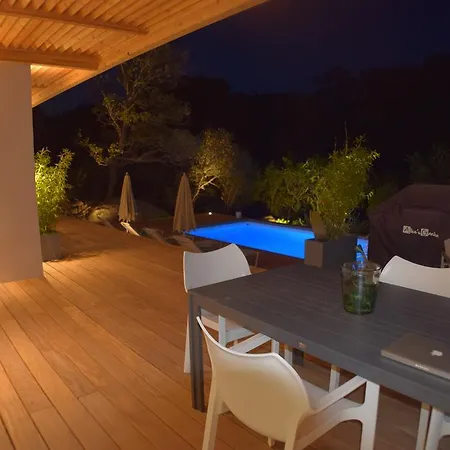 Vila Private With Heated Pool Porto-Vecchio (Corsica)